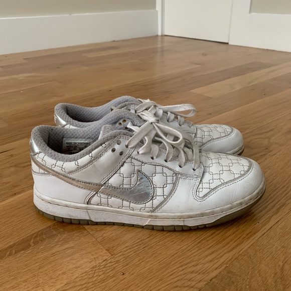 NIKE Air Force 1’s - Picture 1 of 4